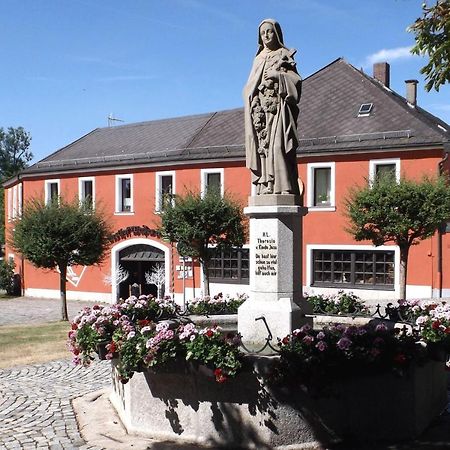 Hotel Weisses Ross Konnersreuth Exterior foto